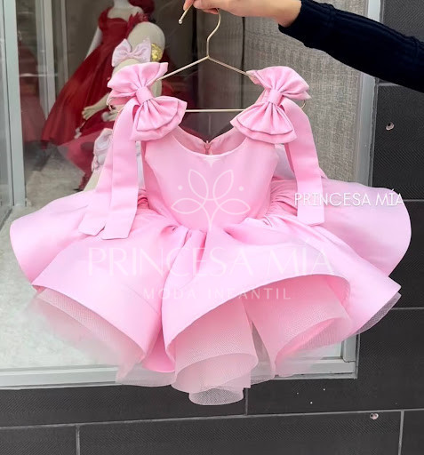 cleo pink