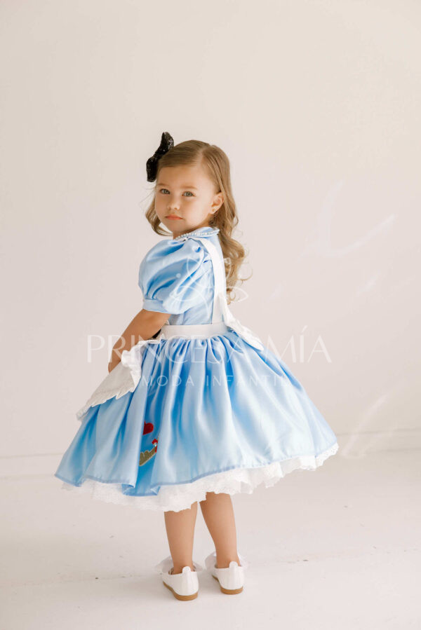 Alice Wonderland - Image 11