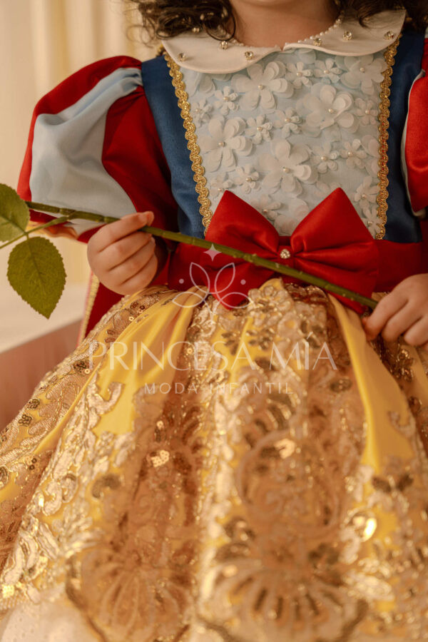 Snow White - Image 3