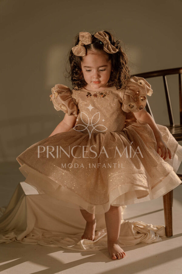 Anastasia Gold - Image 10