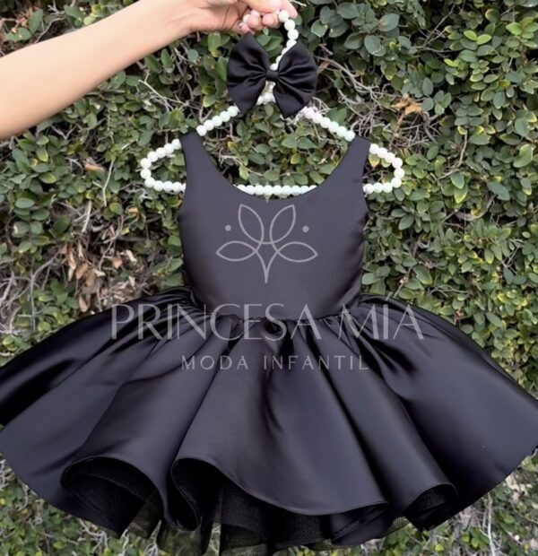 Nancy Satin Black
