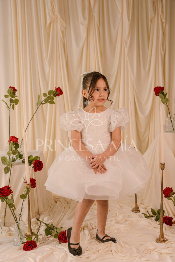 Anastasia White - Image 3